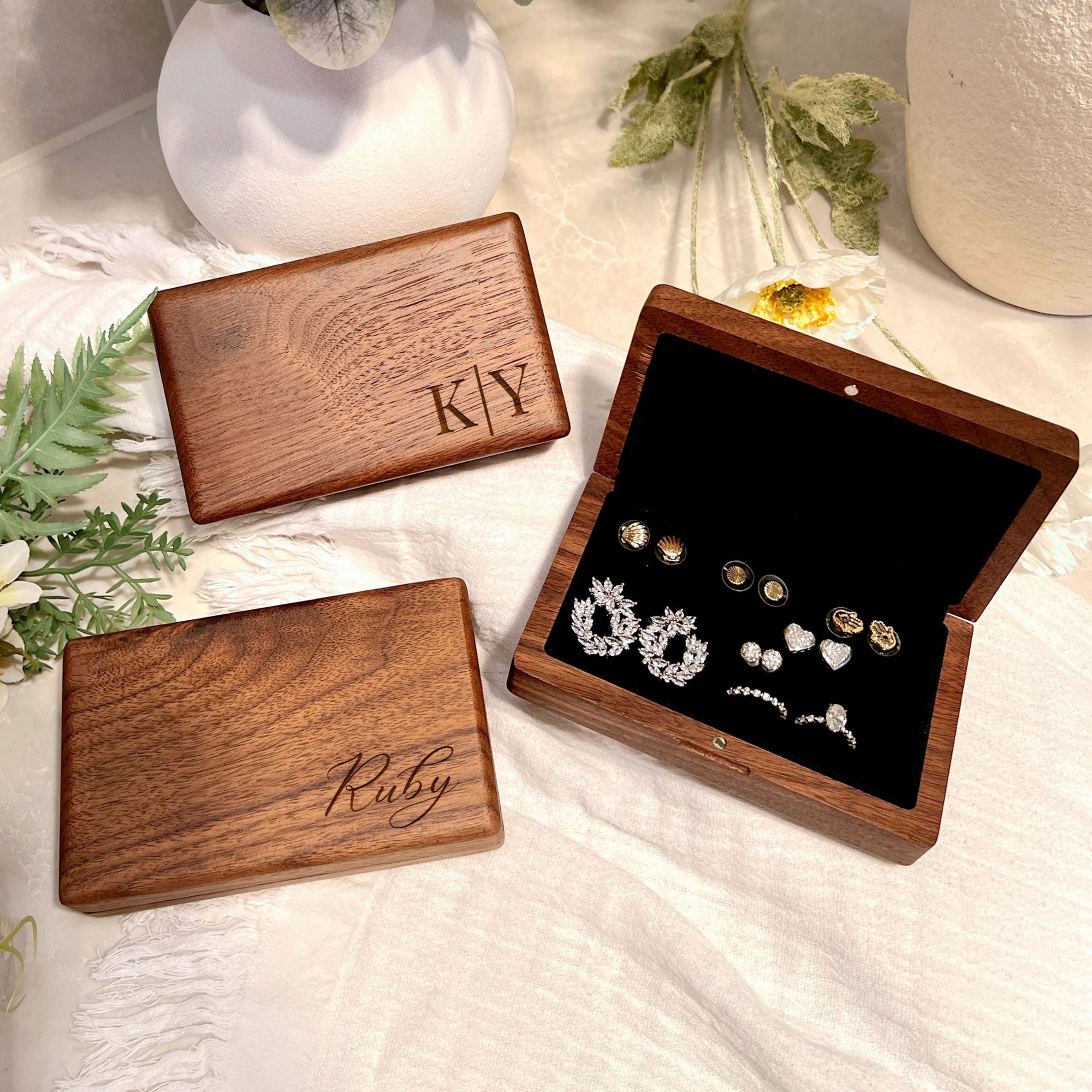 Personalised Wood Travel Jewellery Case, Custom Engraved Walnut Accessories Box, Rings Earrings Organiser, Bridesmaid, Mom, Anniversary Gift