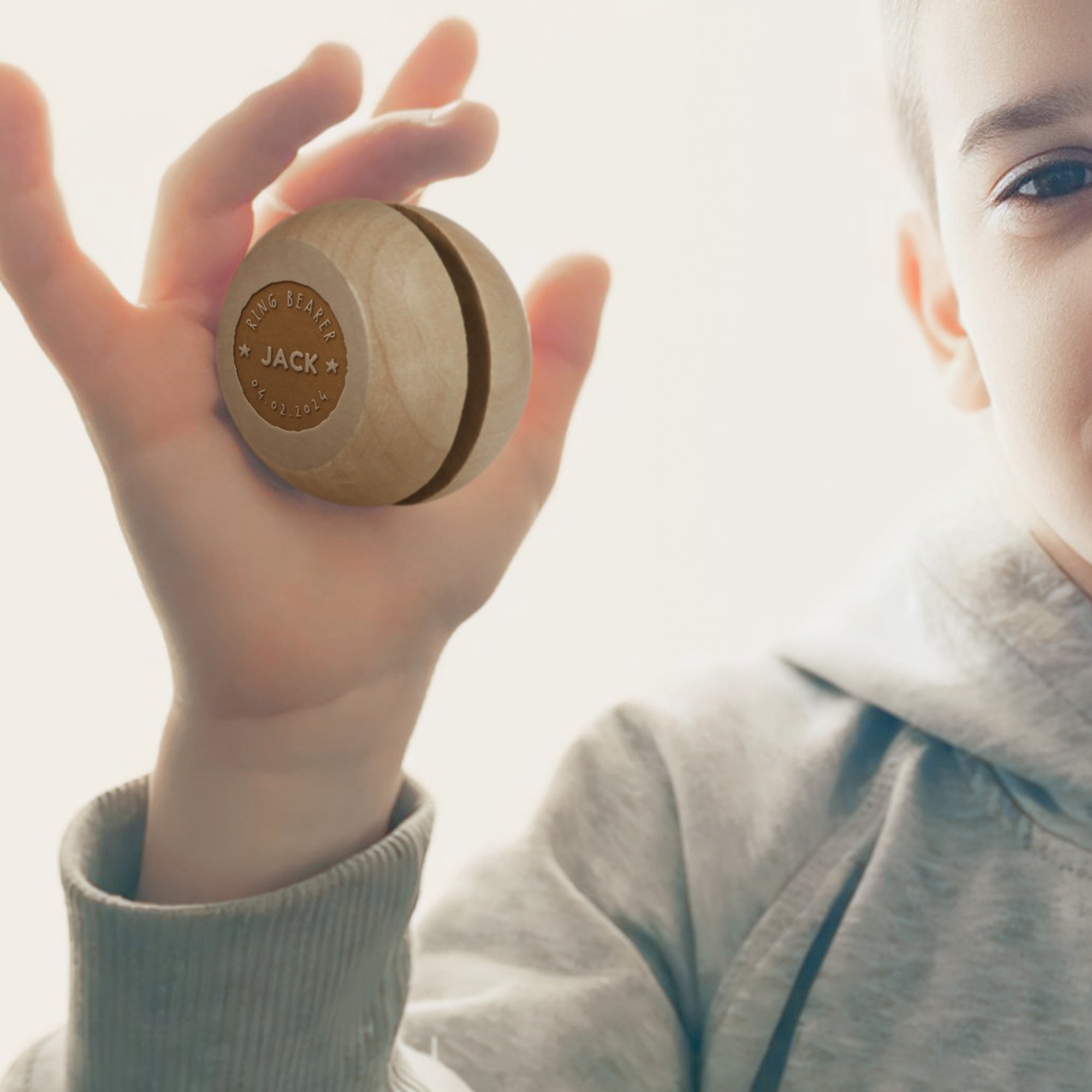 Personalised Wooden YoYo, Engraved Ring Bearer Keepsake, Kid's Toy, Christening, Dad Birthday, Christmas Logo Corporate Gift, Wedding Favour