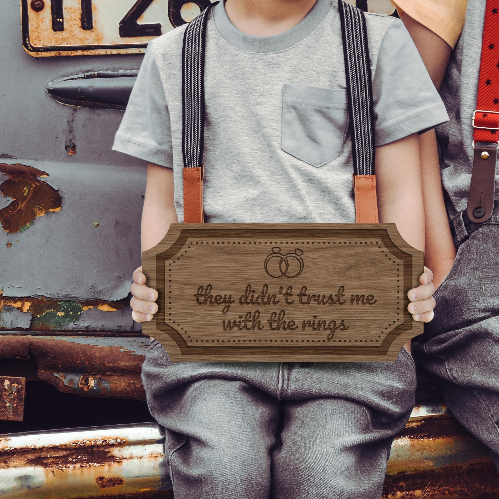 Custom Wooden Wedding Page Boy/ Flower Girl Sign, Personalised Timber Ring Bearer, Here Comes My Auntie/ Uncle/ Bride/ Groom Signage, Rustic/ Vintage Country/ Engagement/ Bridal Shower/ Birthday