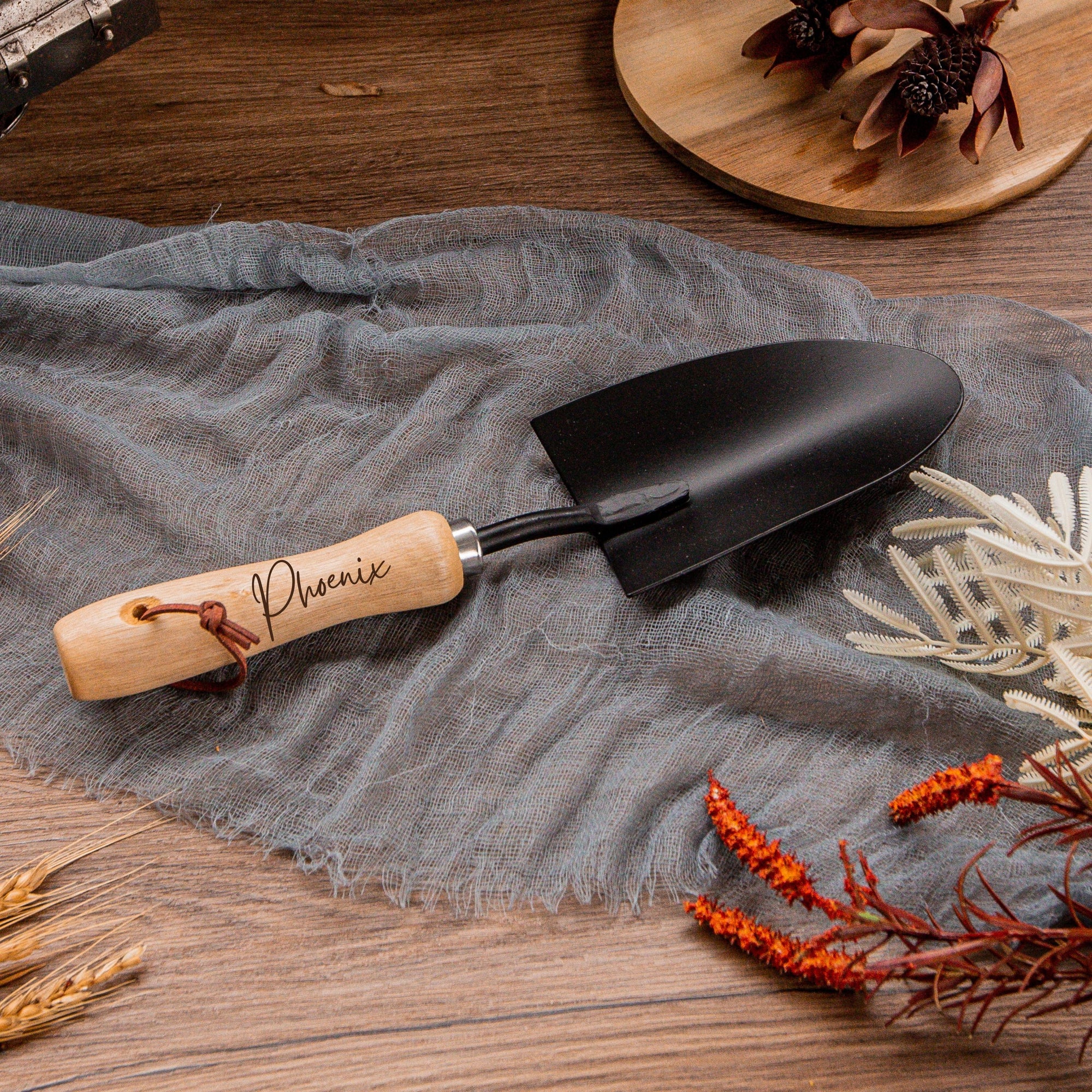 Personalised Garden Tool Set of 3, Custom Laser Engraved Etching Gardening Wooden Handle & Matte Black Cultivator/ Trowel/ Weeder, Gift for Her, Mom & Dad
