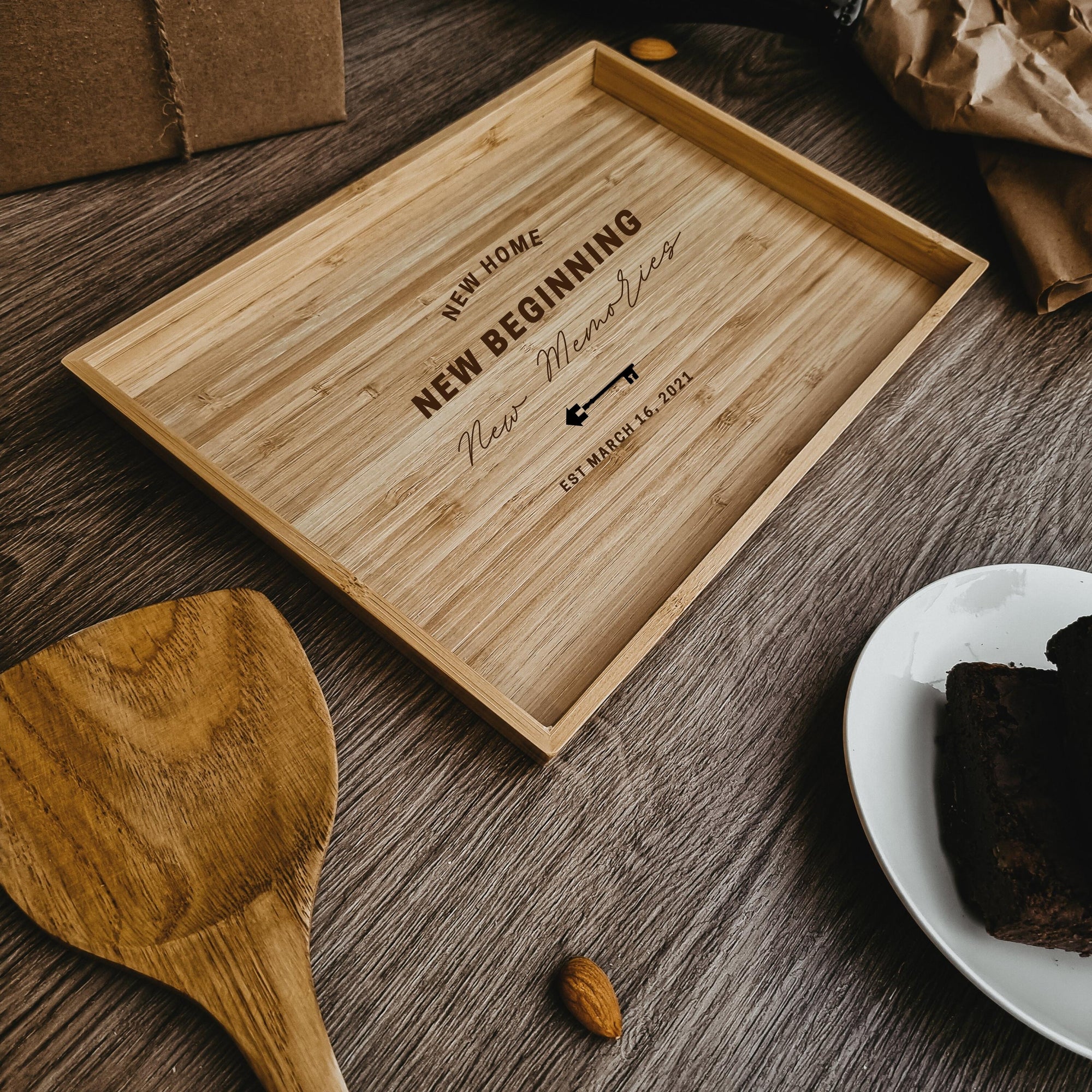 20 x 28cm Personalised Bamboo Wooden Serving/ Catchall Tray, Custom Engraved Jewellery Organiser, Desk Accessories, Gift for Mom, Dad, Nanny
