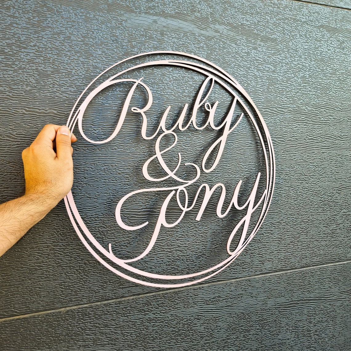 wedding-anniversary-couple-name-sign-hoop-custom-laser-cut-engraved-round-circle-wooden-party-photo-drop-event-decor-