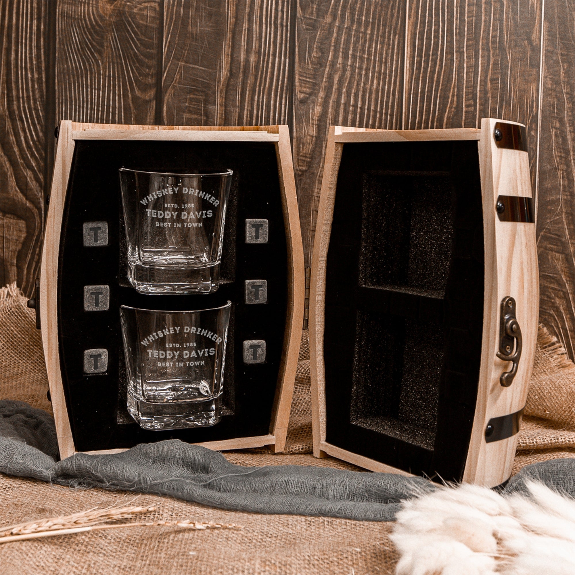 Personalised Wooden Barrel Whiskey Box, 2 Scotch Glasses, 6 Ice Stones | Custom Engraved Barware Set, Dad, Groomsman Wedding, Christmas Gift