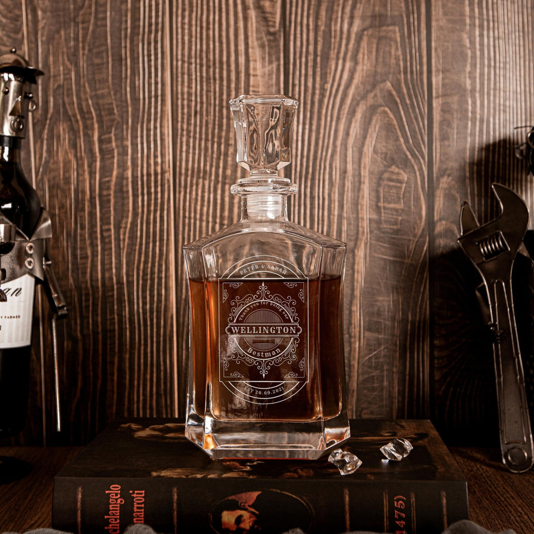 Personalised 680ml Luxury Whiskey Decanter | Custom Engraved Vintage Whisky Carafe, Housewarming, Birthday, Groomsmen Barware Gifts Him/Dad