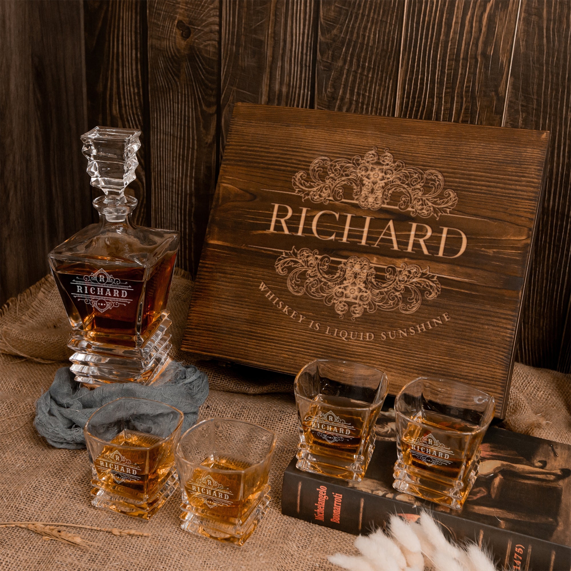Custom Engraved Whiskey Decanter Set, 4  Scotch Glasses & Wooden Box, Personalised Barware Dad, Groomsmen, Birthday, Wedding, Corporate Gift