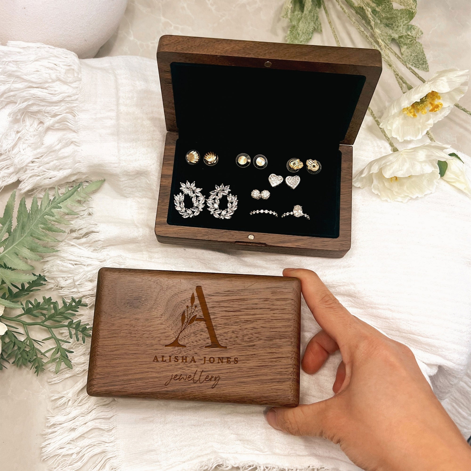 Personalised Wood Travel Jewellery Case, Custom Engraved Walnut Accessories Box, Rings Earrings Organiser, Bridesmaid, Mom, Anniversary Gift