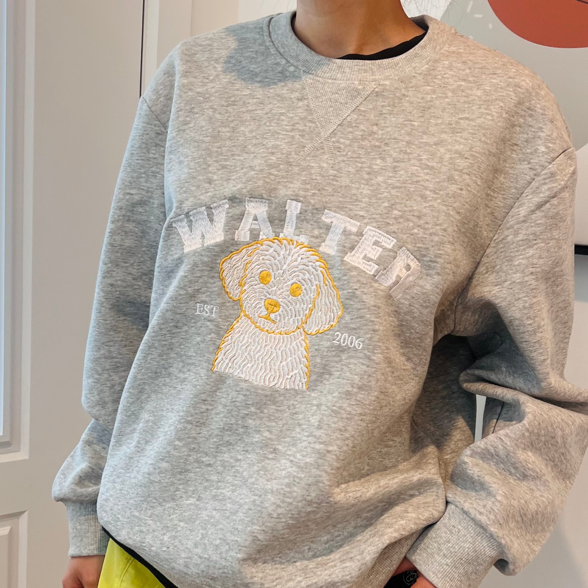 Custom Photo &amp; Name Embroidered Pet Sweatshirt, Personalised Crewneck Jumper Oversize Dog, Cat Portrait Embroidery, Christmas Birthday Gift