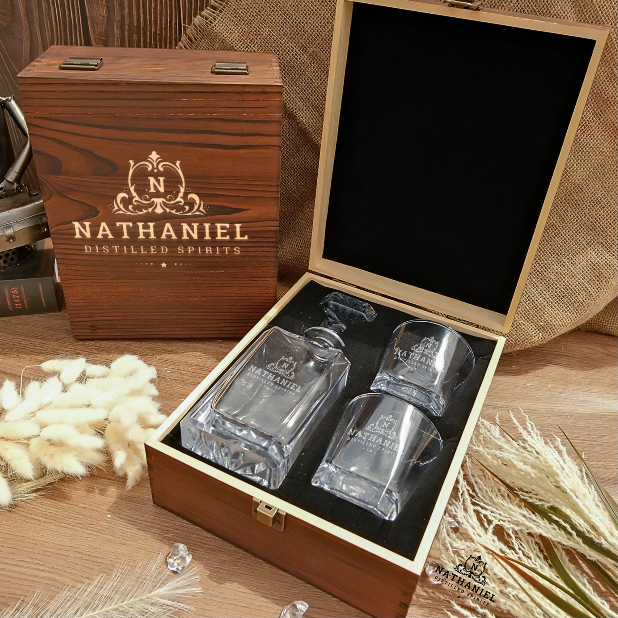 Engraved Star Base Whiskey Wooden Box - Square Decanter, 2 Scotch Glasses, Personalised Barware Set Dad, Groomsman Retirement Christmas Gift