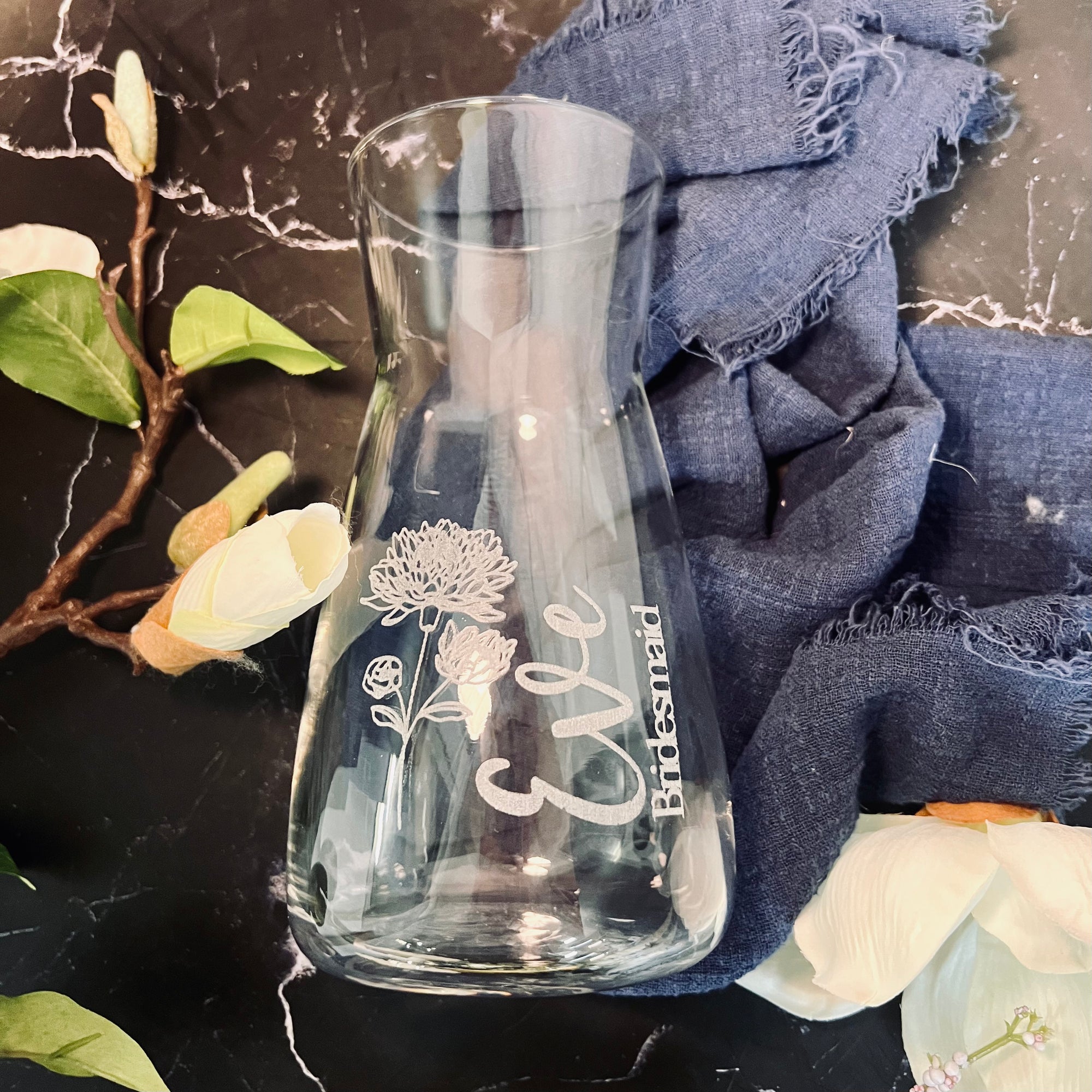Personalised Etched Birth Flower Glass Carafe Vase, Home Wedding Decor, Bridesmaid Favor, Christening Housewarming Anniversary Birthday Gift