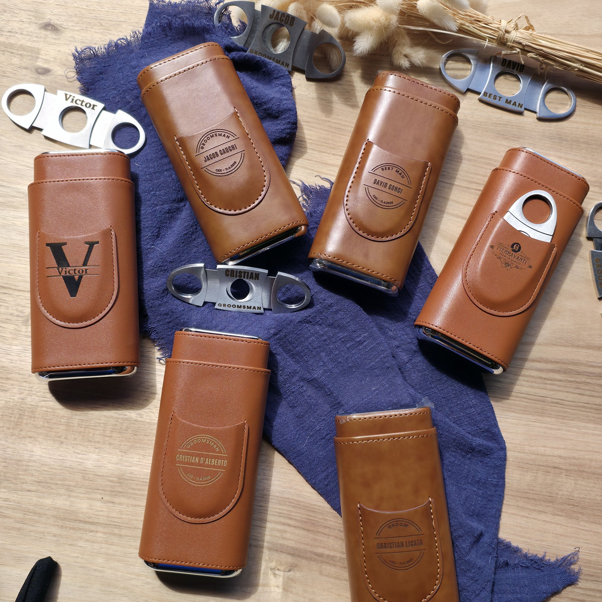 Personalised Tan Leatherette Cigar Case &amp; Cutter Custom Engraved Logo Travel Portable Cedarwood Humidifying Box Groomsman Dad Corporate Gift