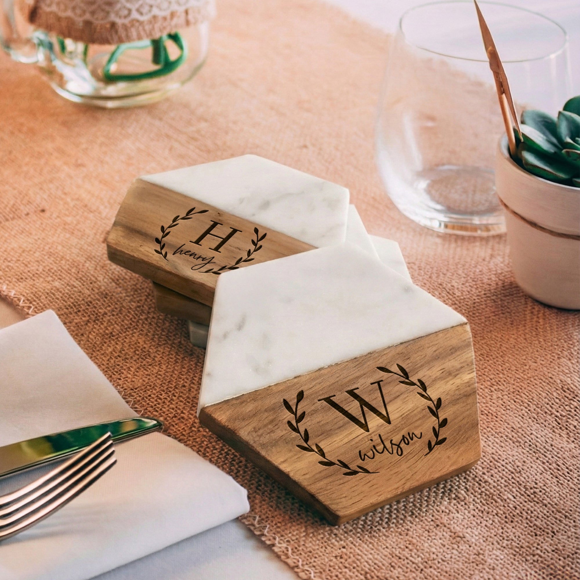 Personalised White Marble Acacia Wooden Coaster, Custom Engraved Logo Family Drink Mat Set, Wedding, Birthday, Housewarming, Corporate Gift