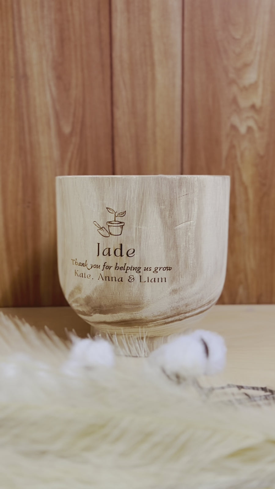 Personalised Small Wooden Cylinder Planter, Engraved Flower Pot, Customised Logo Timber Vase, Memorial, Wedding, Birthday, Anniversary, Housewarming, Mother's Day, Teacher, Nan, Garden Lover's Gift, 