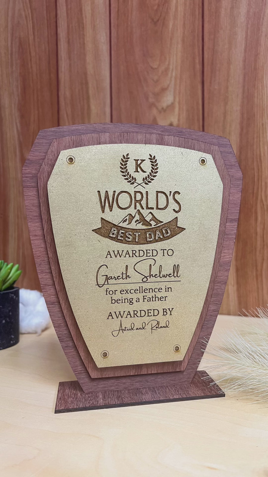 Personalised Triple Layers Number One Employee Wooden Trophy Award, Engraved World Greatest Staff of The Year Trophies, Custom Keepsake Gifts for #1 Best Dad, Student, Teacher, Coach
