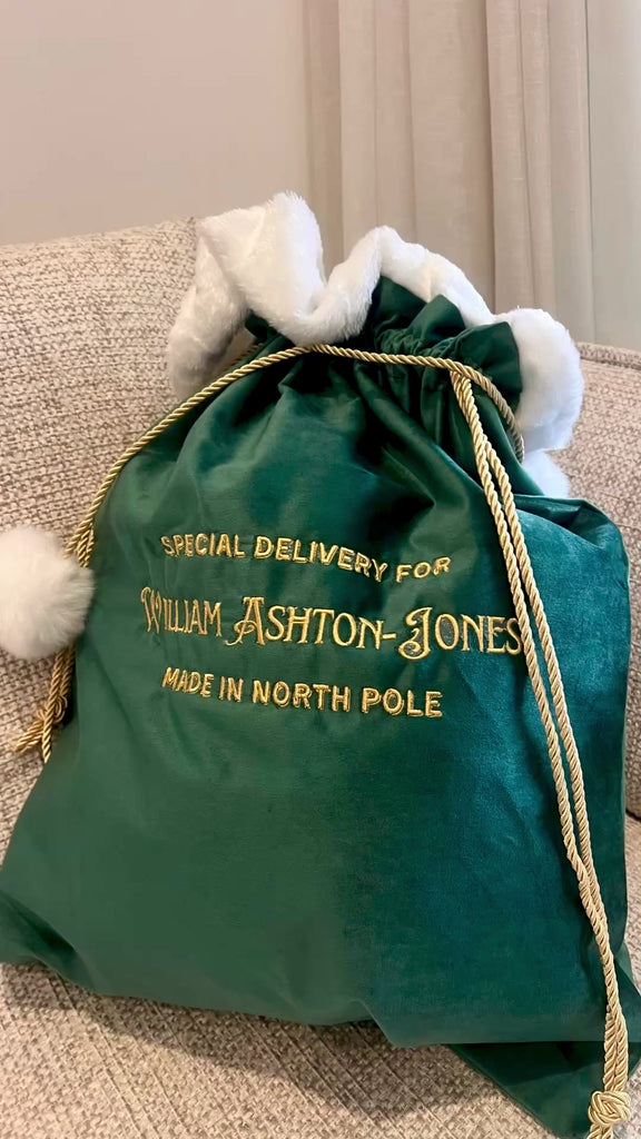 Custom Embroidered Pom Pom Velvet Christmas Bag, Personalised Xmas Present Santa Sack Holiday Decor Family Kid Gift Drawstring Pouch Storage