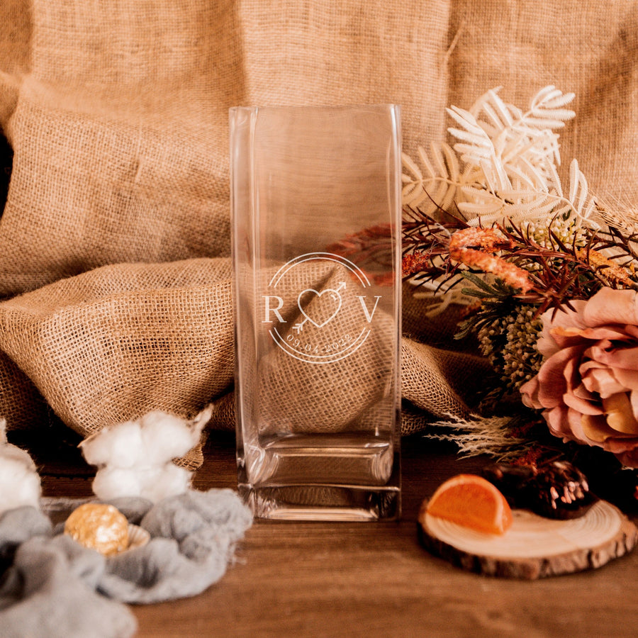 Personalised Large Square Tank Glass Vase, Custom Engraved Memorial Wedding Gift for Bridesmaid, Mother of Bride/ Groom, Housewarming, Anniversary