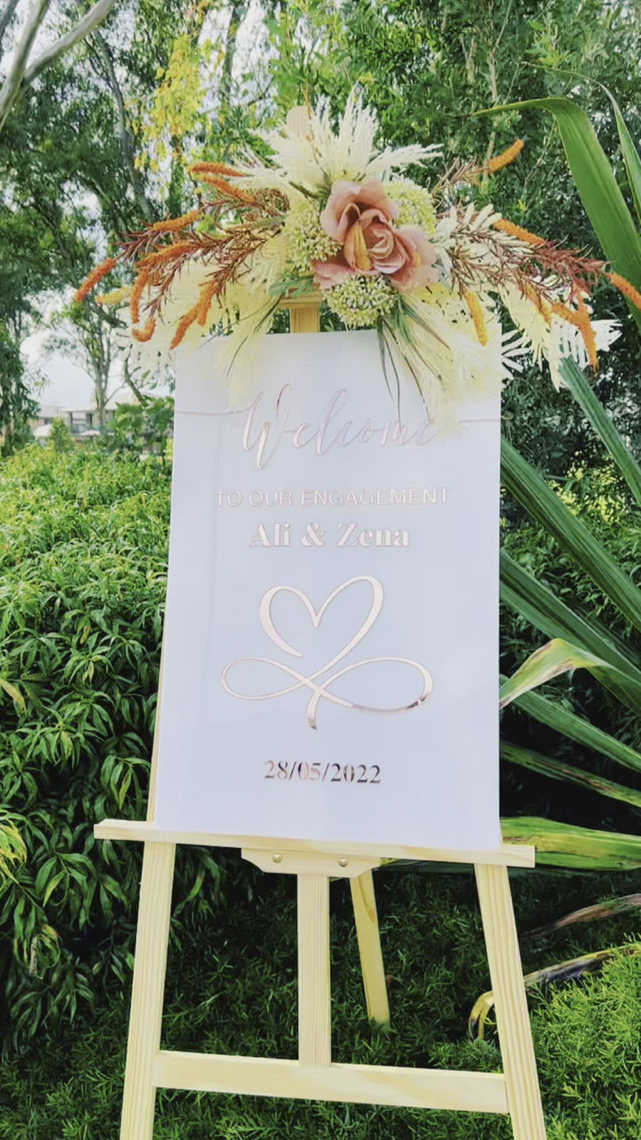 Acrylic 3D Welcome Wedding Vertical Signage - Style 5