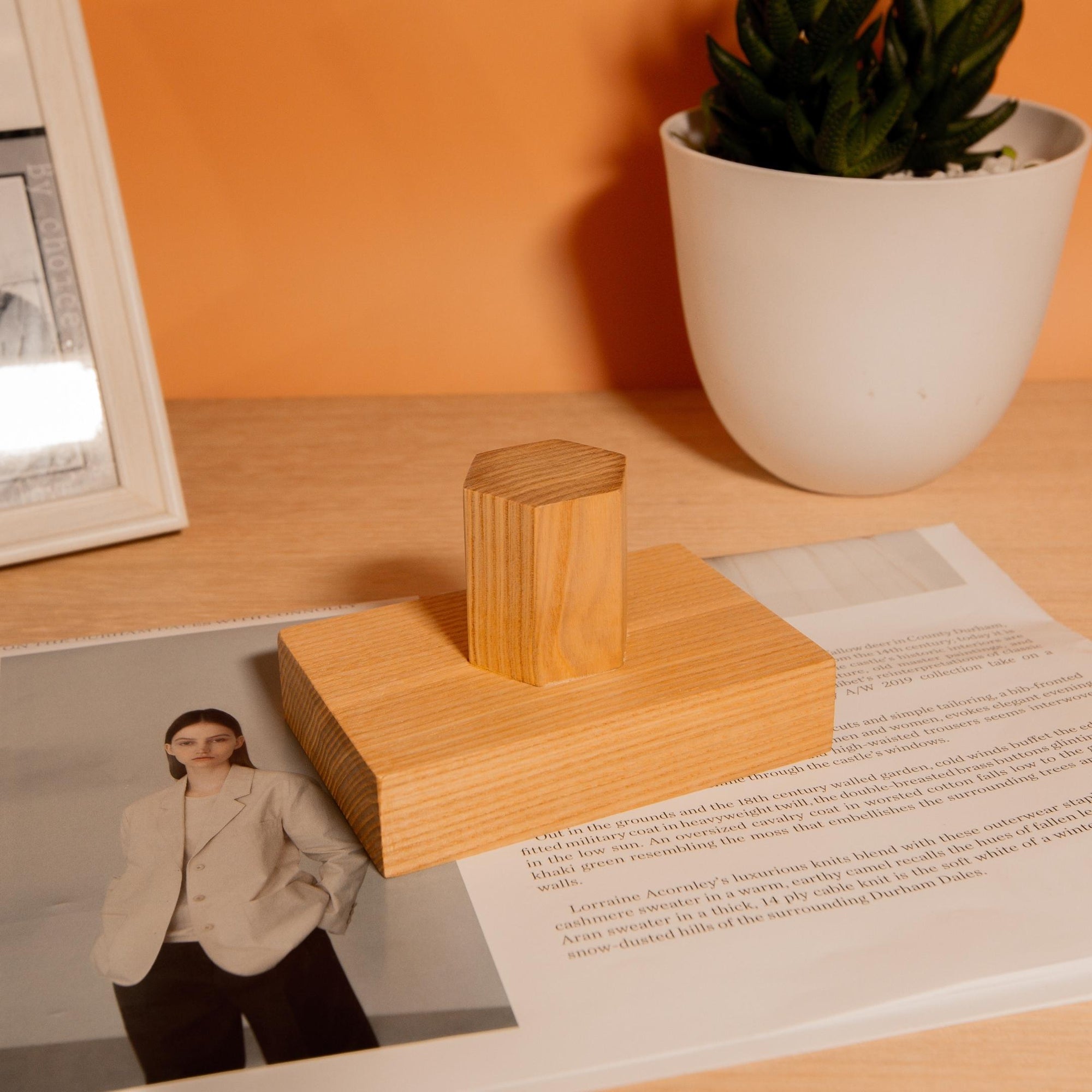 Personalised Wooden Watch Display Stand, Custom Engraved Solid Walnut/ Ash Watches Storage Organiser, Eco Unique Decor Gift for Dad/ Him