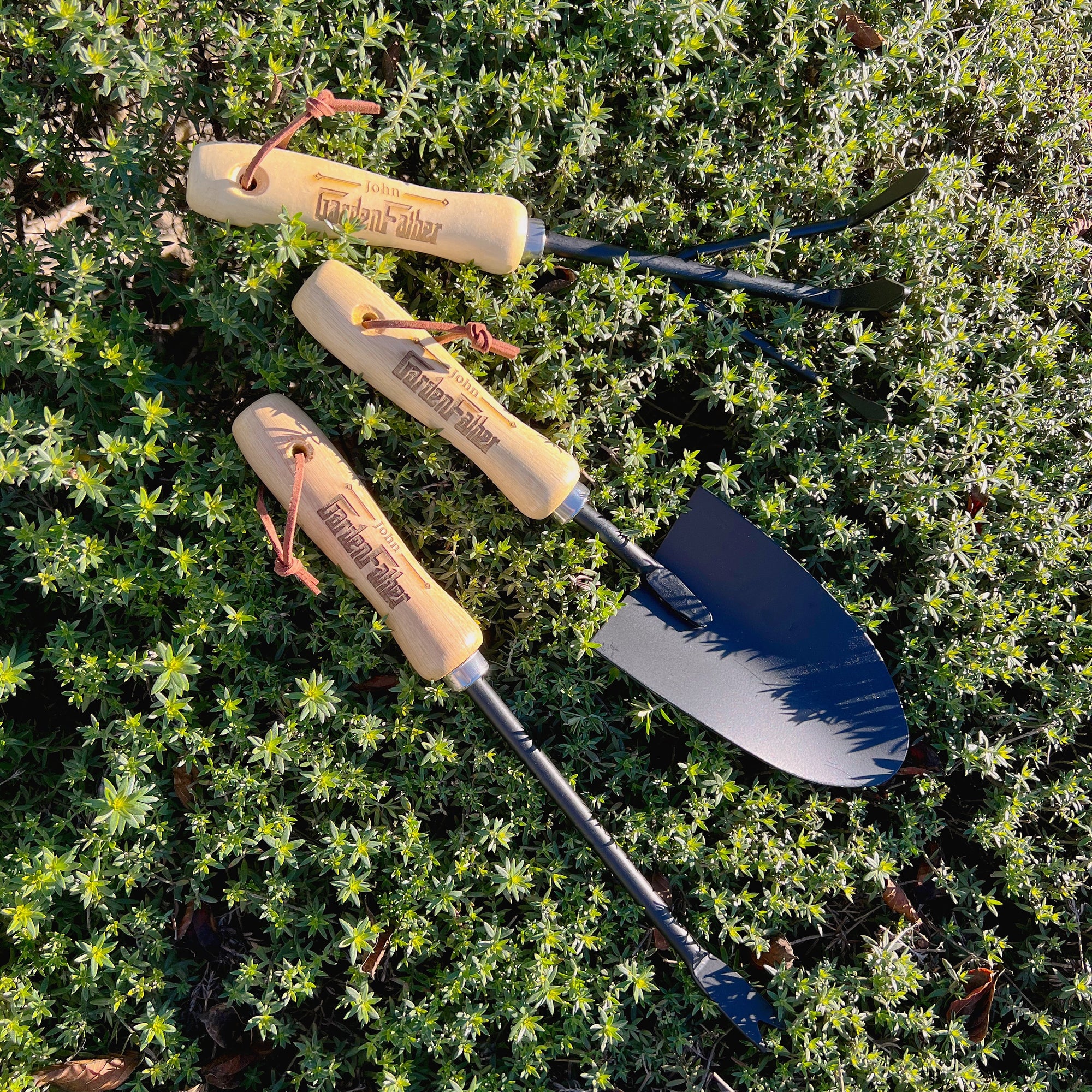 Personalised Garden Tool Set of 3, Custom Laser Engraved Etching Gardening Wooden Handle &amp; Matte Black Cultivator/ Trowel/ Weeder, Gift for Her, Mom &amp; Dad